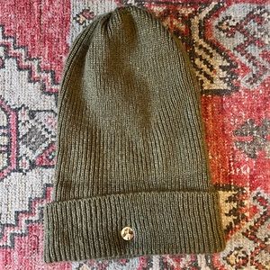 Gigi Pop beanie